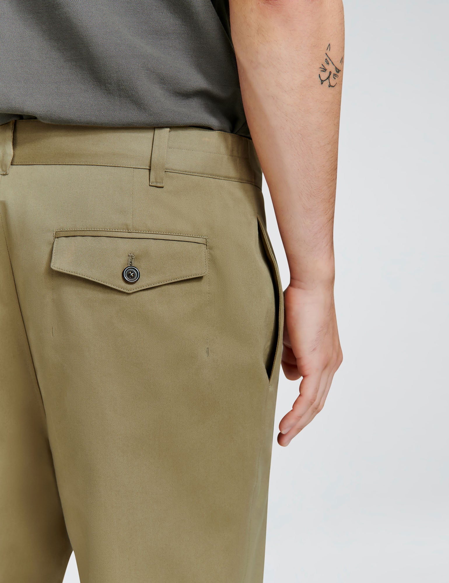 Handvaerk Chino Pants for men in khaki brown