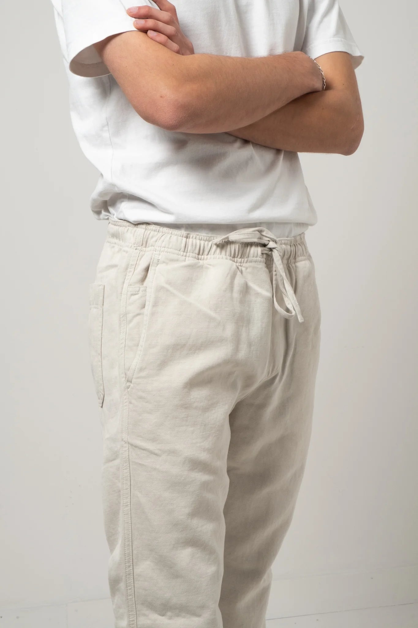 C.O.F. Studio Drawstring Pants Light Cotton Linen in ecru